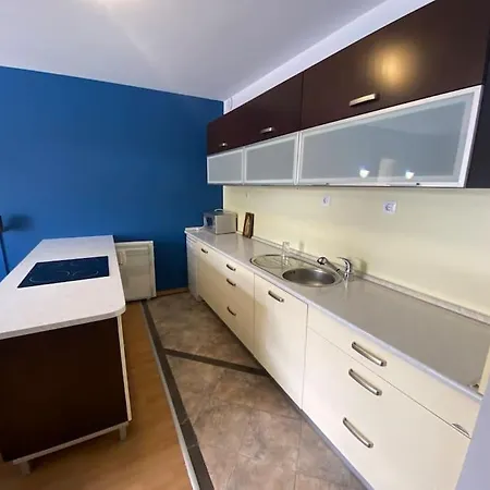 Two Bedroom In Winslow Elegance With Fireplace And South Facing Balcony * Банско
